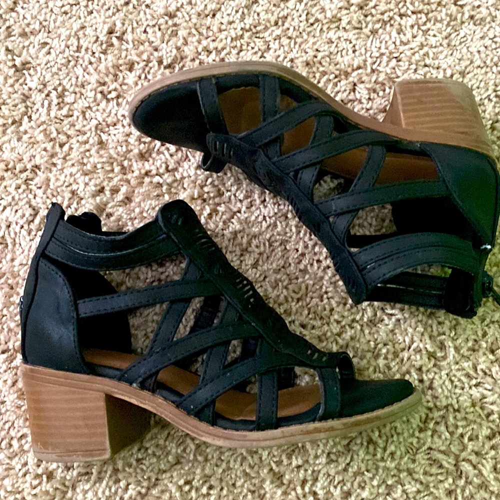 JUSTICE girls sandals. Size 12